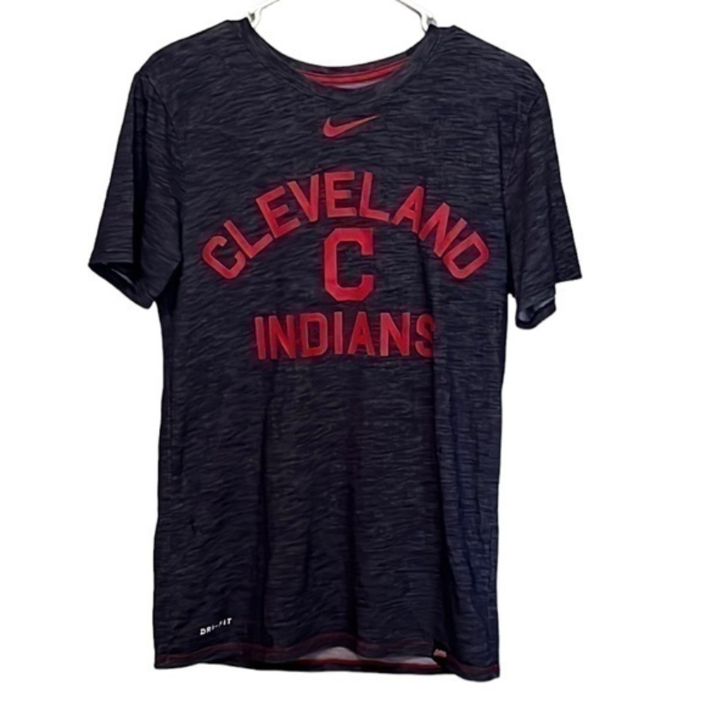 NIKE The Nike Tee Athletic Cut Cleveland Indians Short Sleeve Dri Fit Small Size